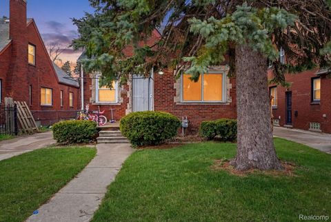 Photo of 11437 Kenmoor Street, Detroit City, MI 48205 (MLS # 20261024059)