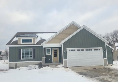 Unit 79 Rose Ridge Drive NE Cannon Township MI 49341