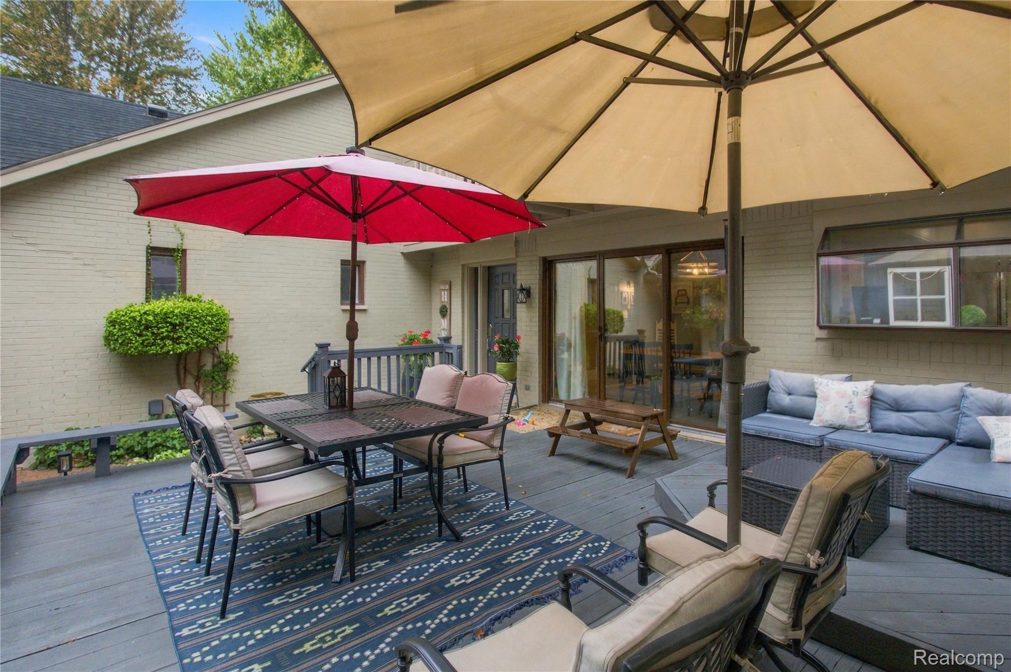 42662 Elizabeth Place