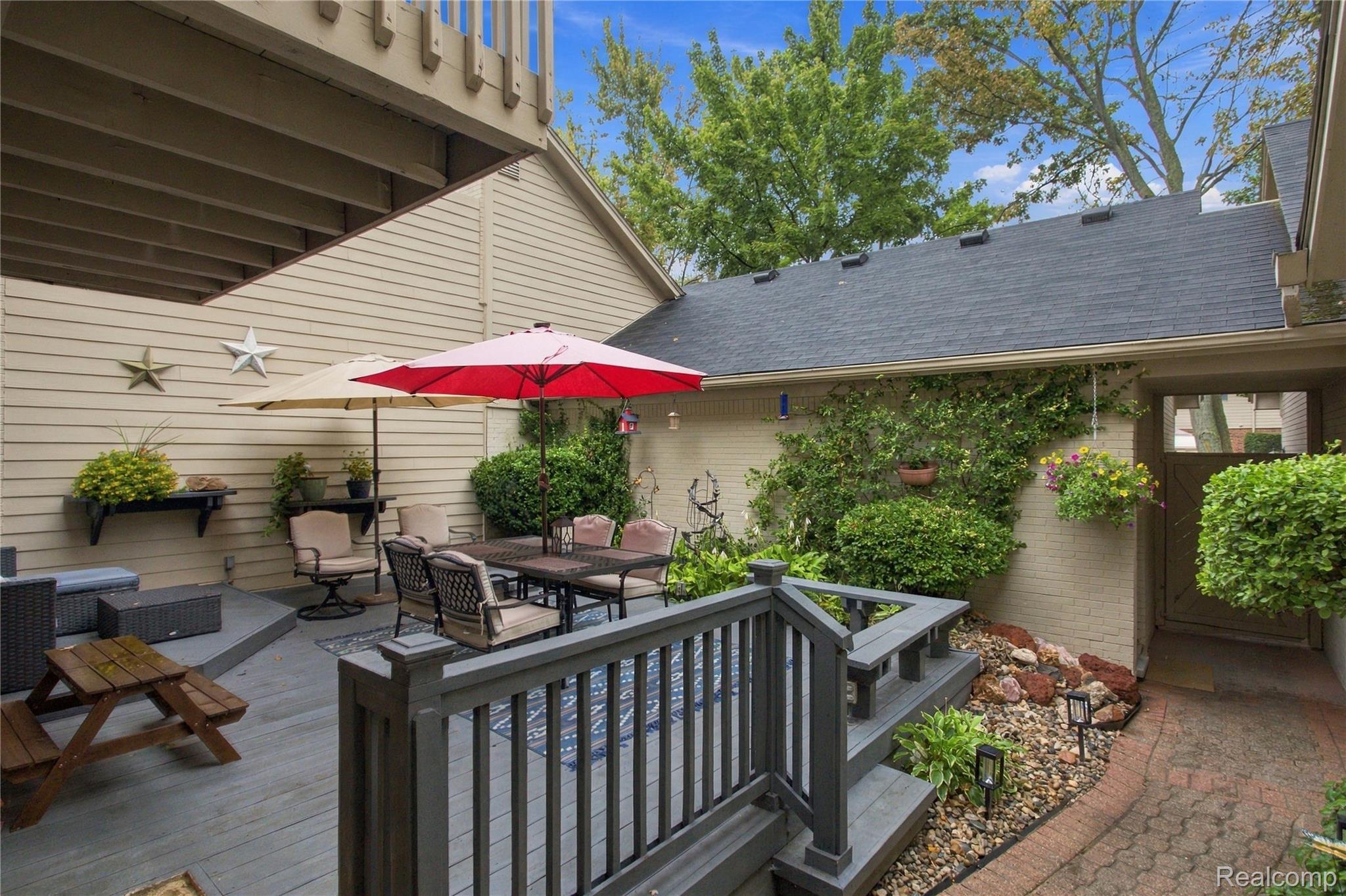 42662 Elizabeth Place