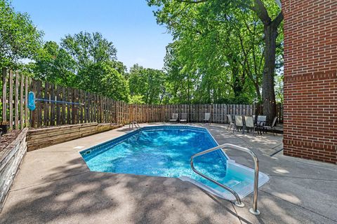 Tiny photo for 5 Merwood Drive E, Battle Creek City, MI 49017 (MLS # 64026025932)