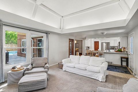 Tiny photo for 5 Merwood Drive E, Battle Creek City, MI 49017 (MLS # 64026025932)