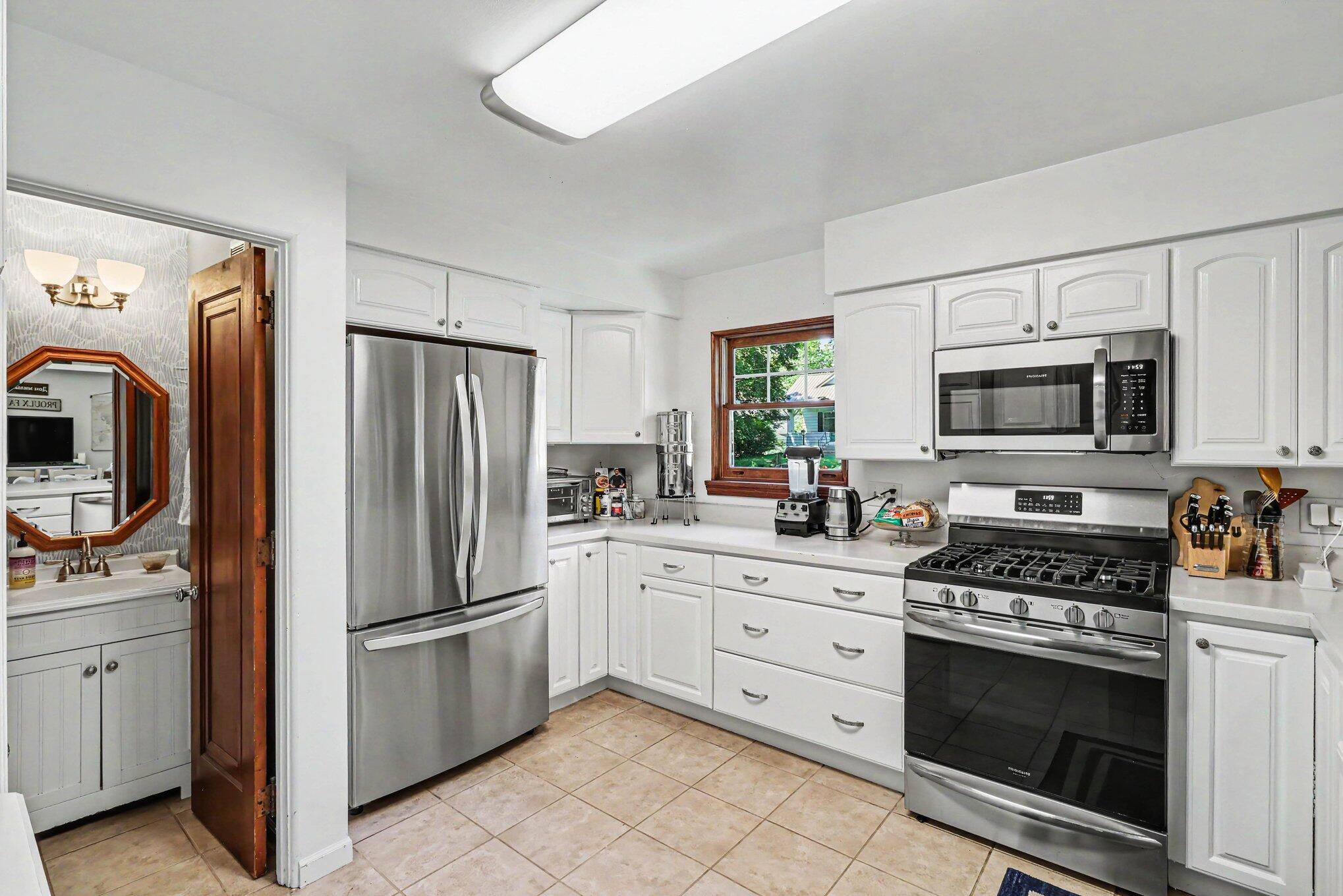 5 Merwood Drive E