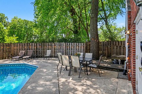 Tiny photo for 5 Merwood Drive E, Battle Creek City, MI 49017 (MLS # 64026025932)