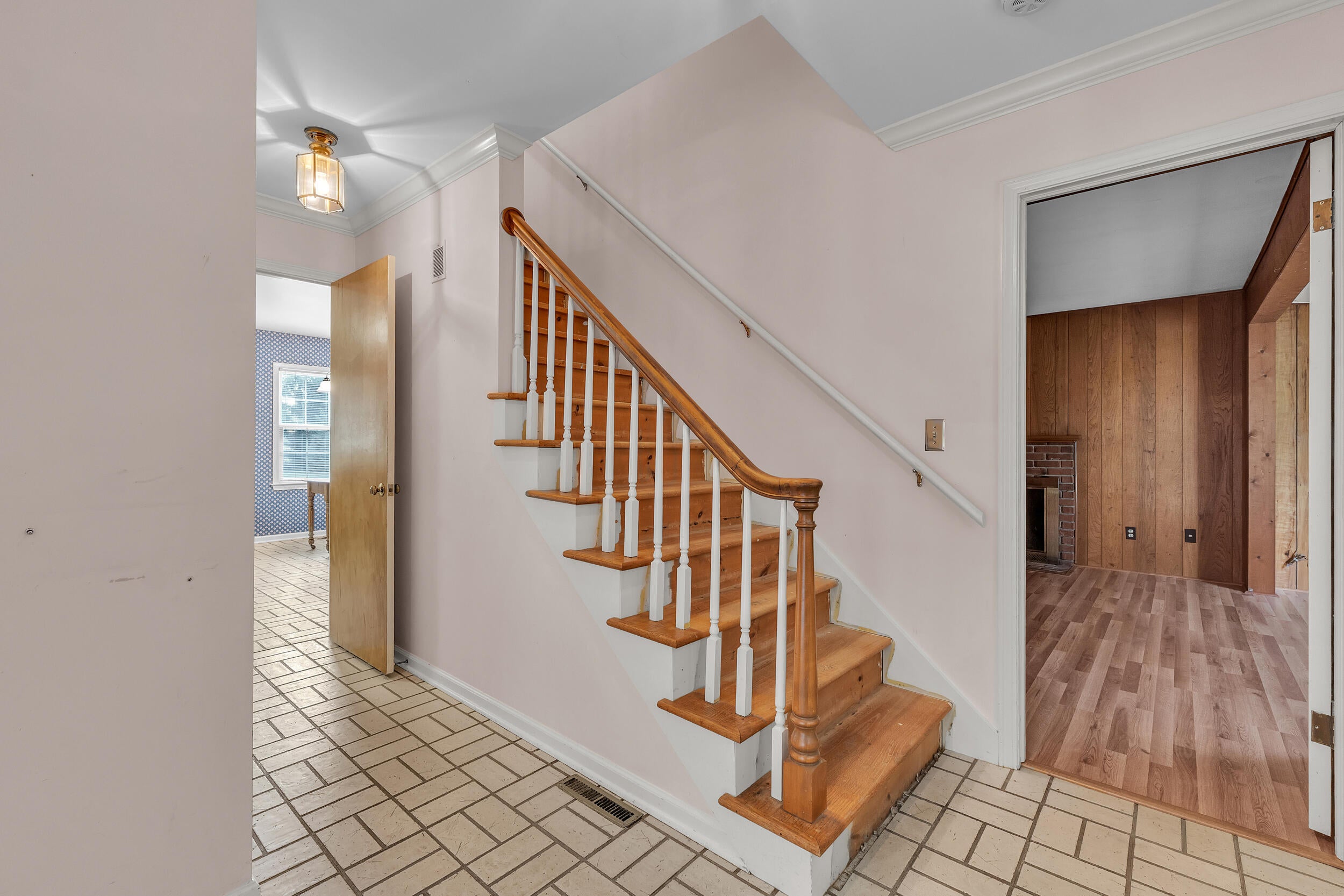 3431 Surrey Drive