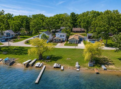 Photo of 252 Evans Trail, Franklin Township, MI 49287 (MLS # 81026030477)