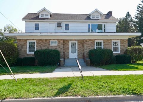 126 Eastmanville Street Coopersville City MI 49404