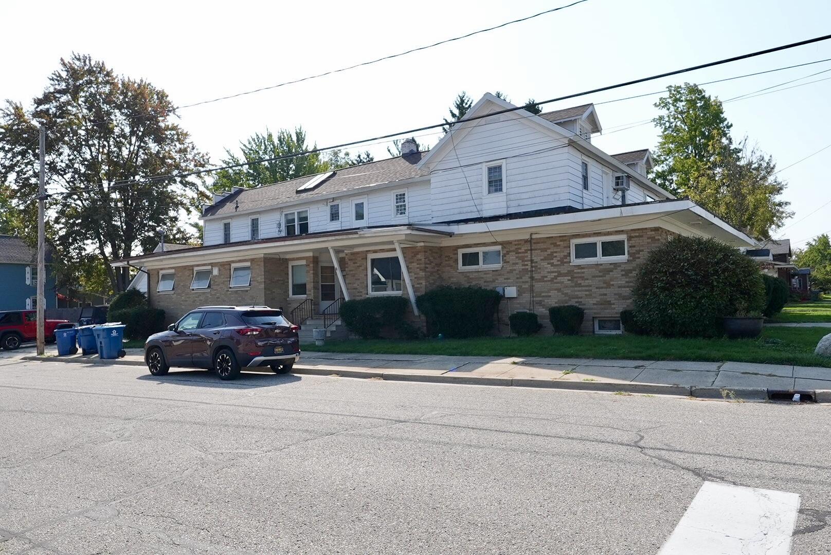 126 Eastmanville Street