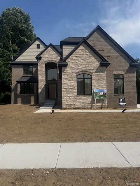 14173 PROVIM FOREST Shelby Charter Township MI 48315