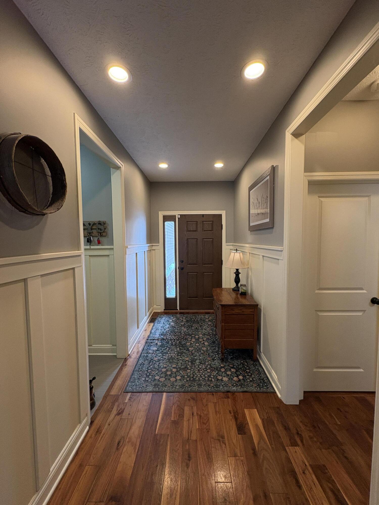 1704 Springwind Drive SW