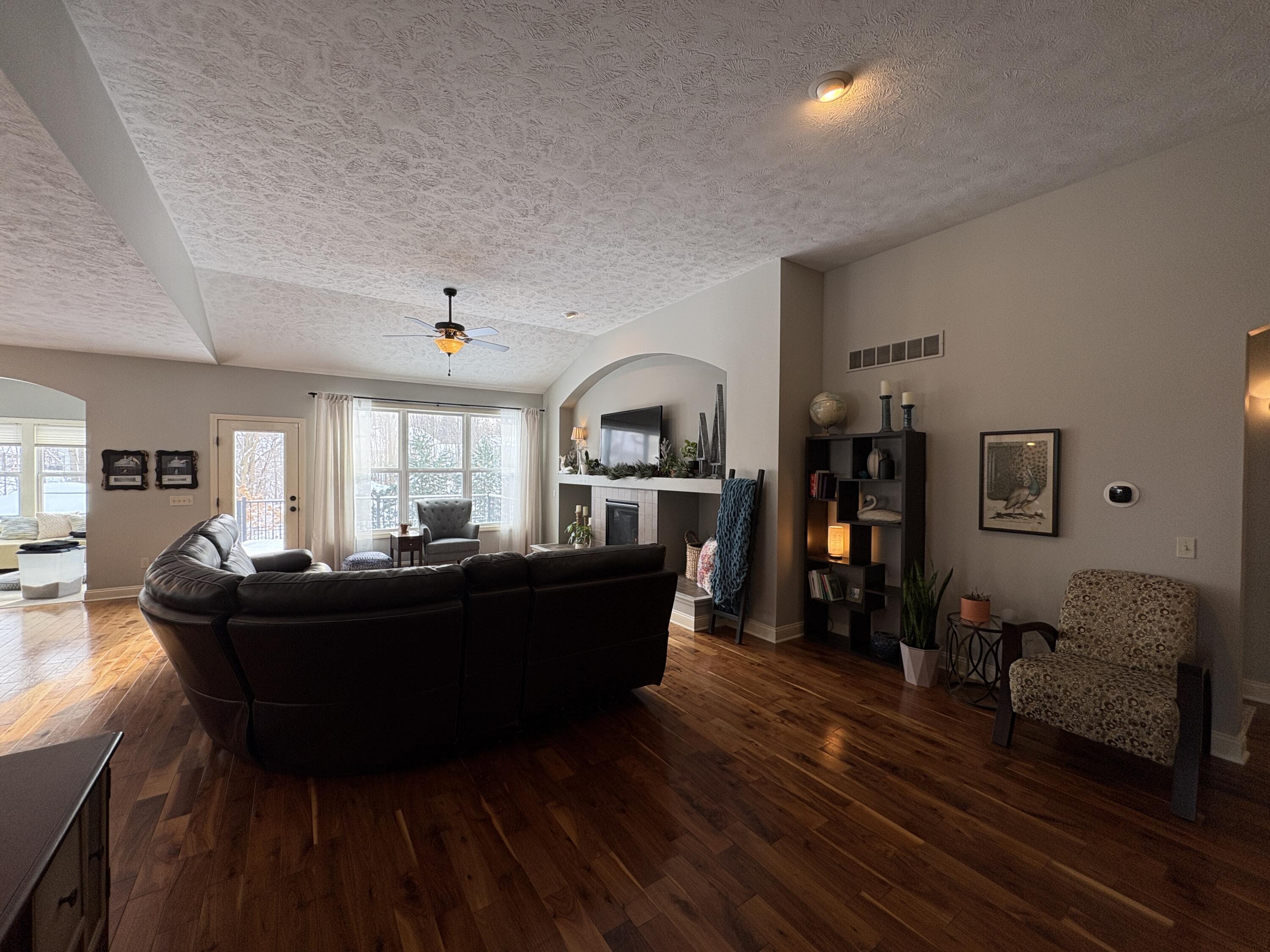 1704 Springwind Drive SW