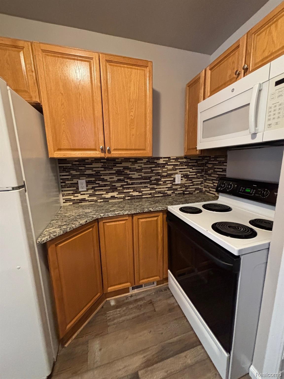 19381 KENOSHA Street