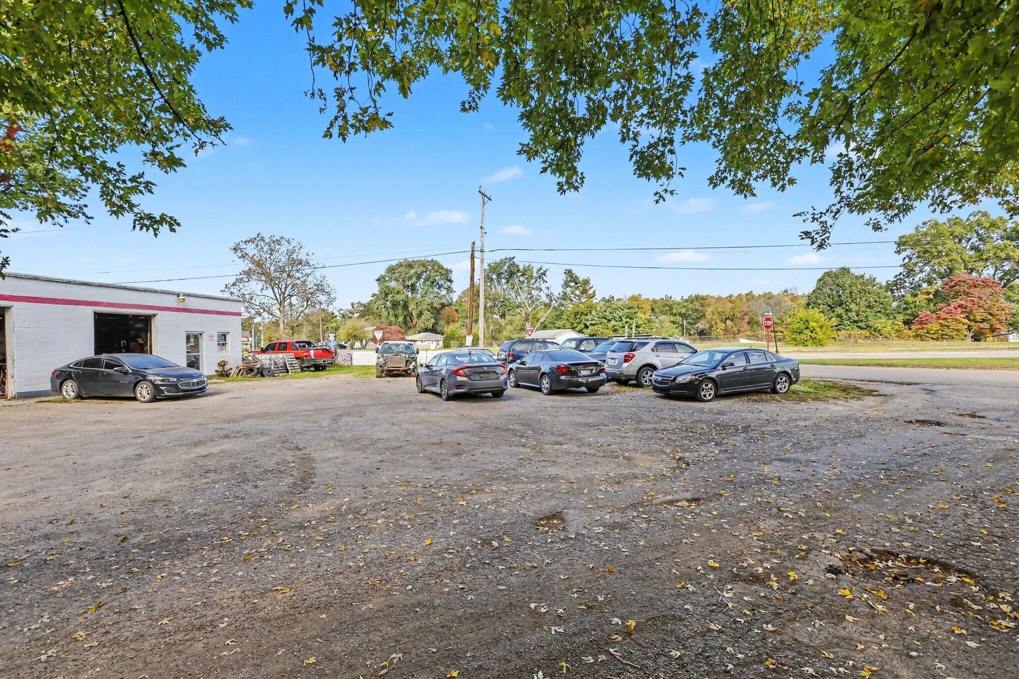 2524 Detroit Road