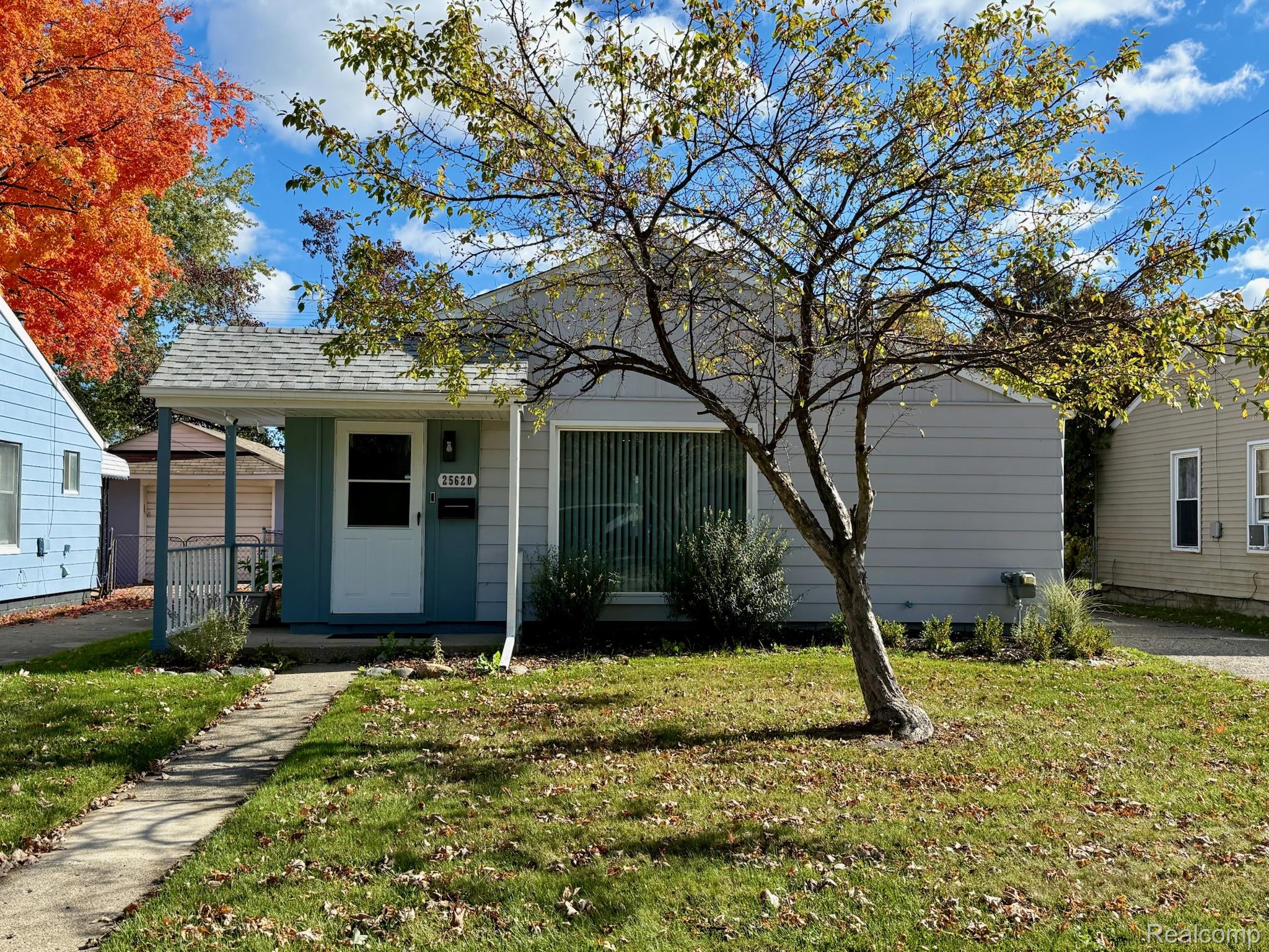 Warren City, Michigan 48089, United States, 3 Bedrooms Bedrooms, ,1 BathroomBathrooms,Residential,Active,237371