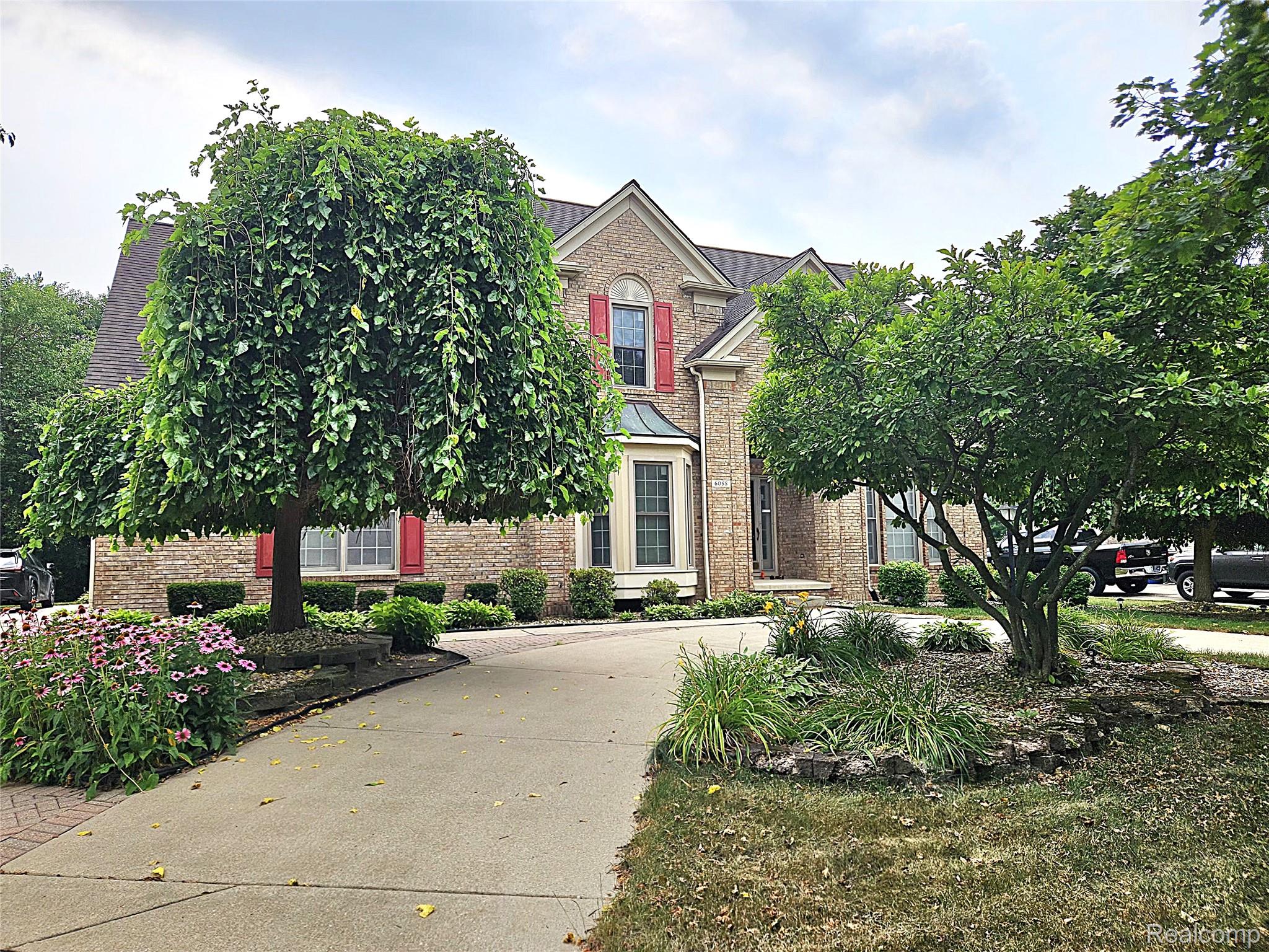 6088 Meadowview Drive