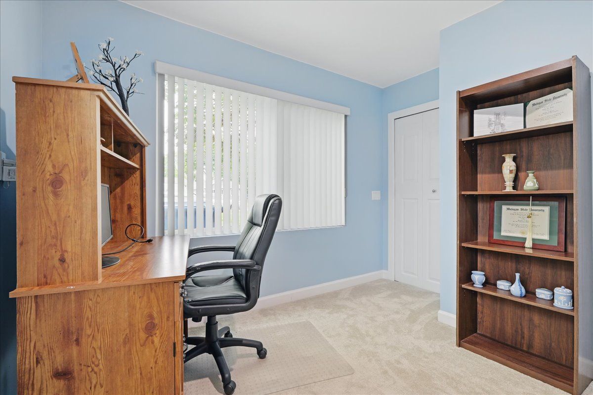 Waterford Charter Township, Michigan 48328, United States, 4 Bedrooms Bedrooms, ,2 BathroomsBathrooms,Residential,Pending,130878