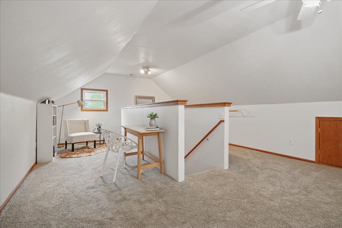 Waterford Charter Township, Michigan 48328, United States, 4 Bedrooms Bedrooms, ,2 BathroomsBathrooms,Residential,Pending,130878