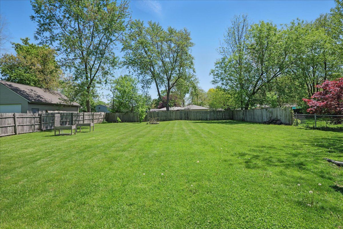 Waterford Charter Township, Michigan 48328, United States, 4 Bedrooms Bedrooms, ,2 BathroomsBathrooms,Residential,Pending,130878