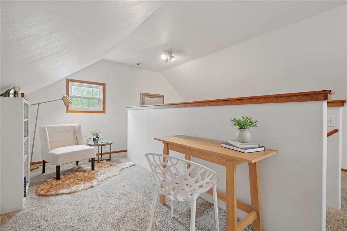 Waterford Charter Township, Michigan 48328, United States, 4 Bedrooms Bedrooms, ,2 BathroomsBathrooms,Residential,Pending,130878