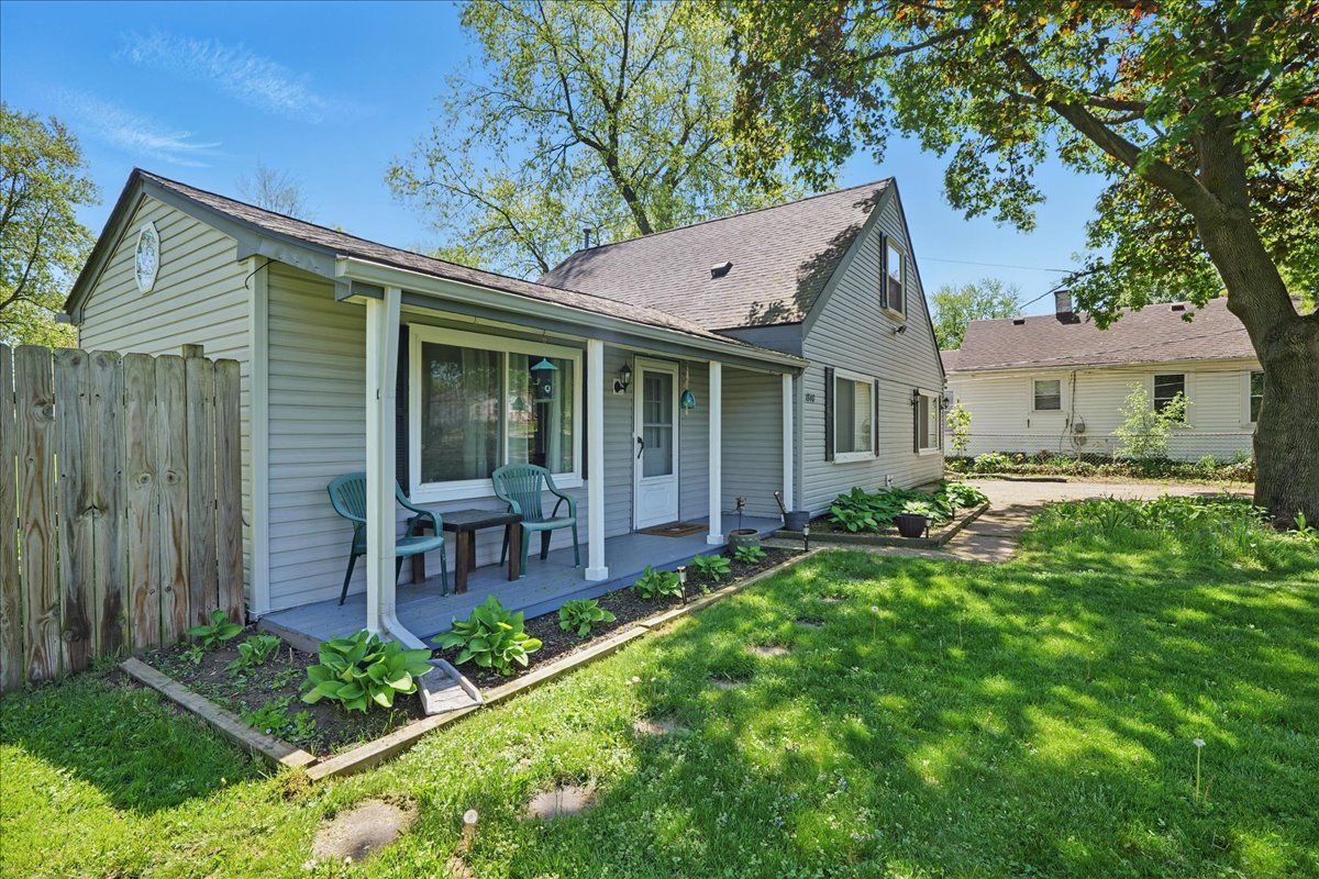 Waterford Charter Township, Michigan 48328, United States, 4 Bedrooms Bedrooms, ,2 BathroomsBathrooms,Residential,Pending,130878