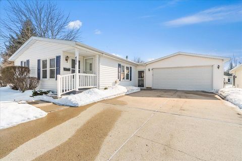 420 Blenheim Place Dewitt Charter Township MI 48906