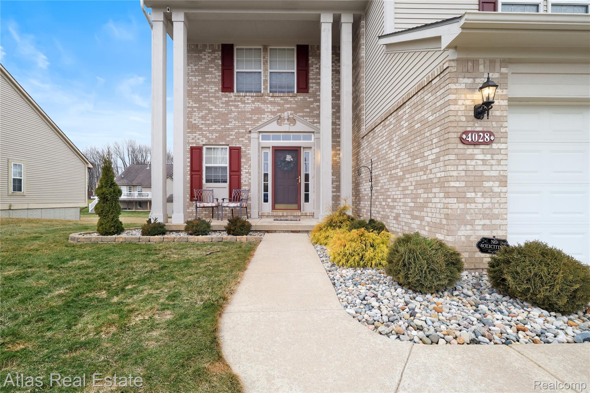 4028 Grand Oaks Court