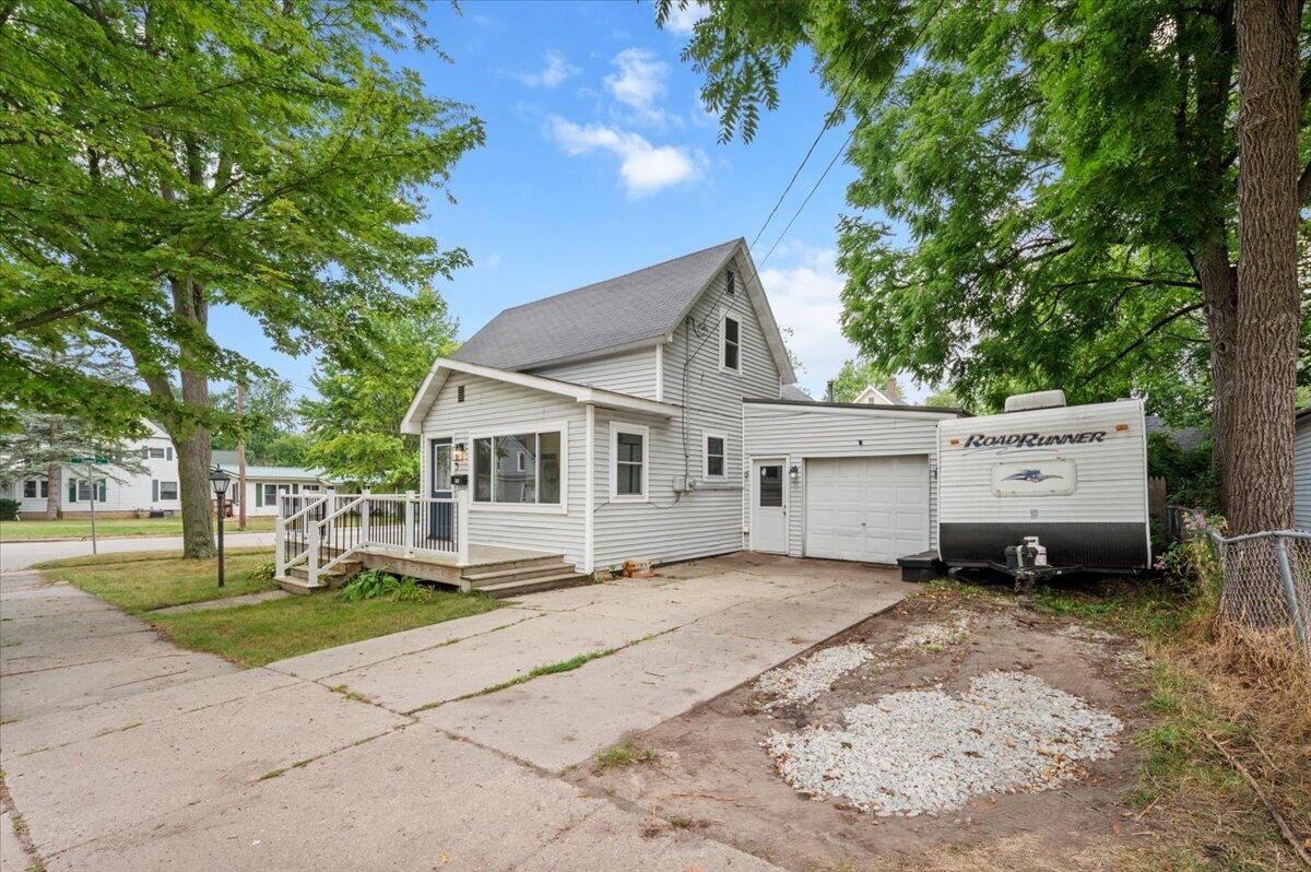 303 E Dayton Street