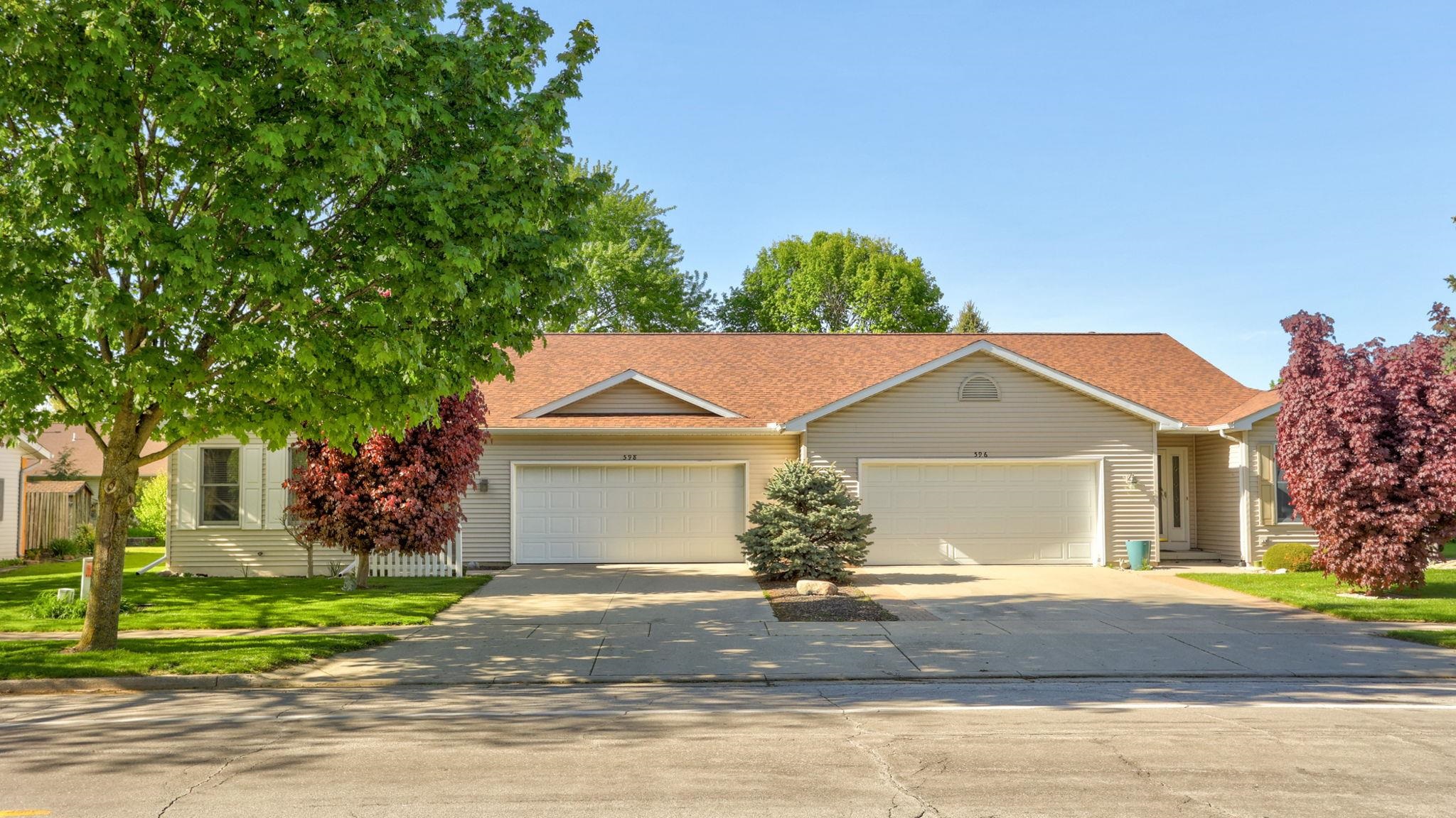 598 W Schleier Street