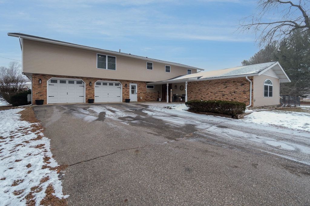 listing image 44