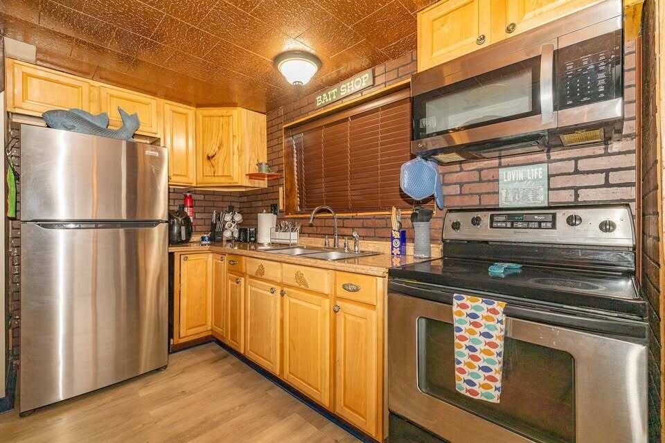 2555 Melvin Road