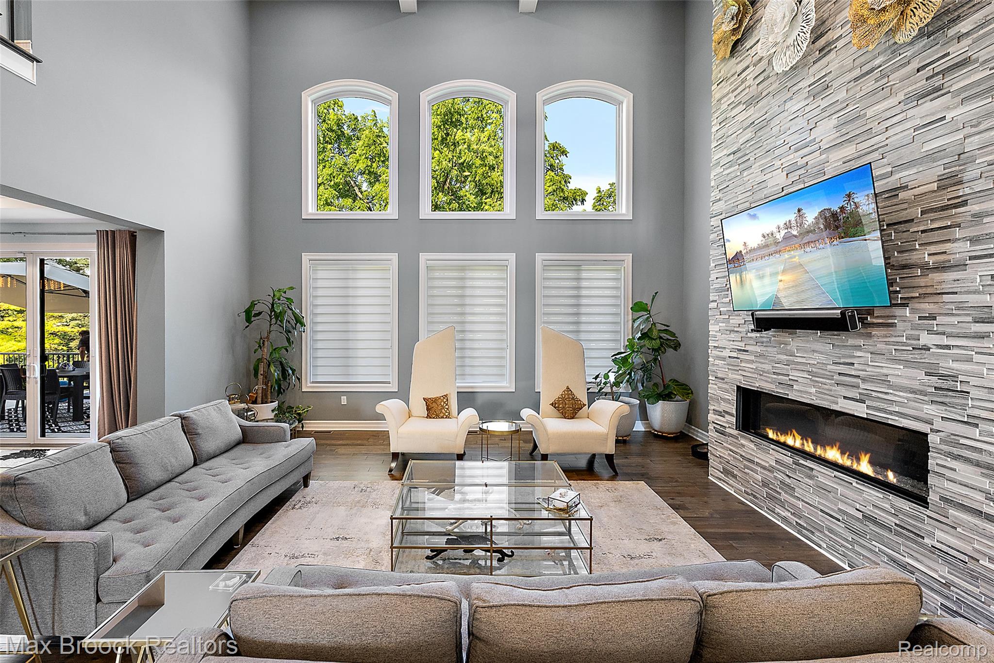 3888 Thatcher Drive
