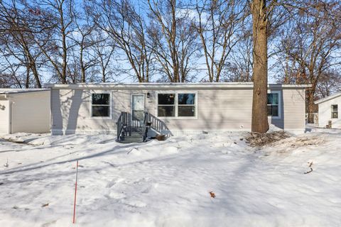 3977 Commodore Lane Muskegon Charter Township MI 49442