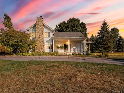 8470 Wise Road Commerce Charter Township MI 48382