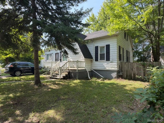 5629 GATESHEAD ST, GROSSE POINTE, MI 48236 - Image 1b67321ca4eb4067c6433b984ae3cd53/1008152412