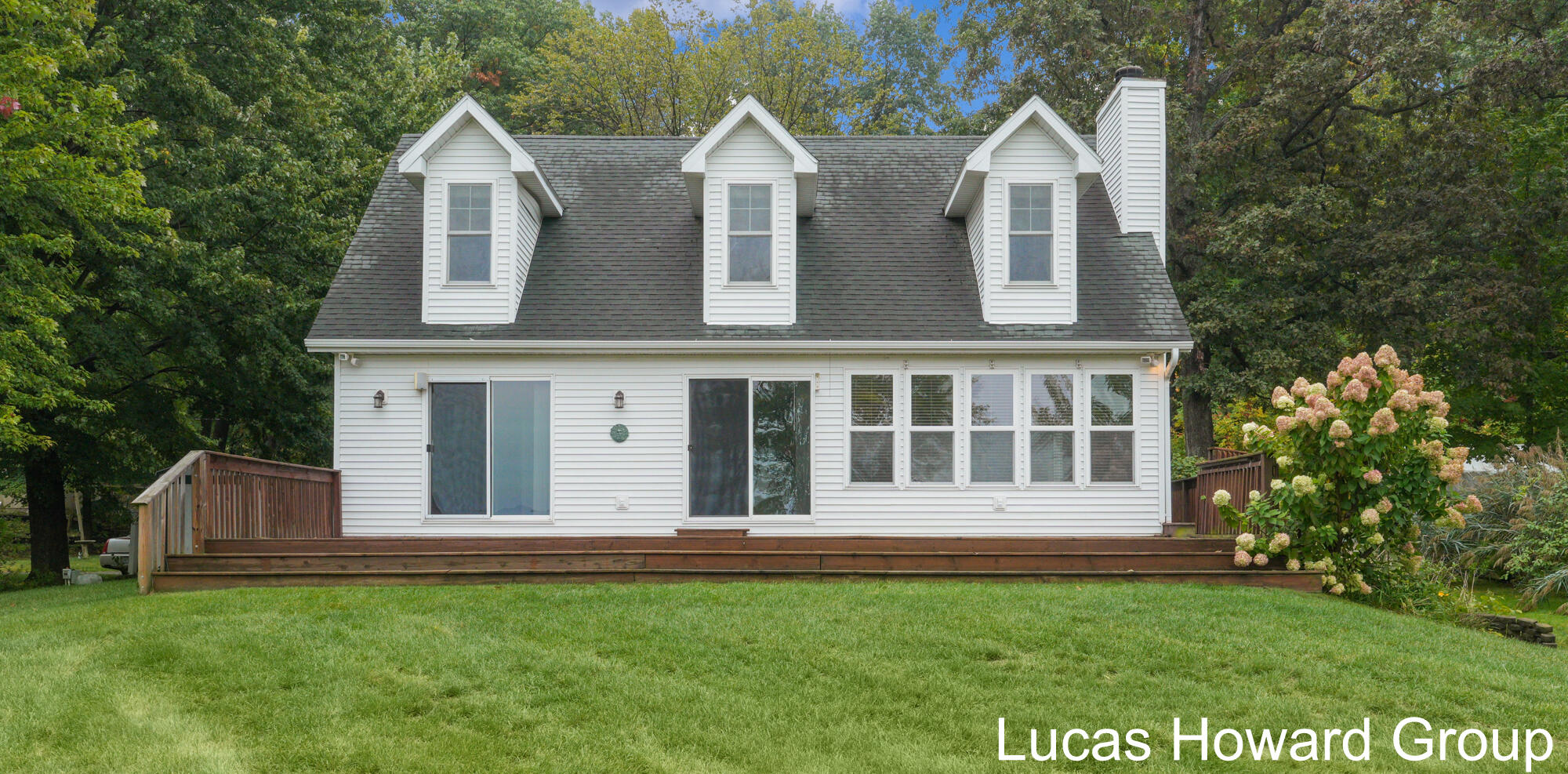 11591 Wabasis Lake Drive NE