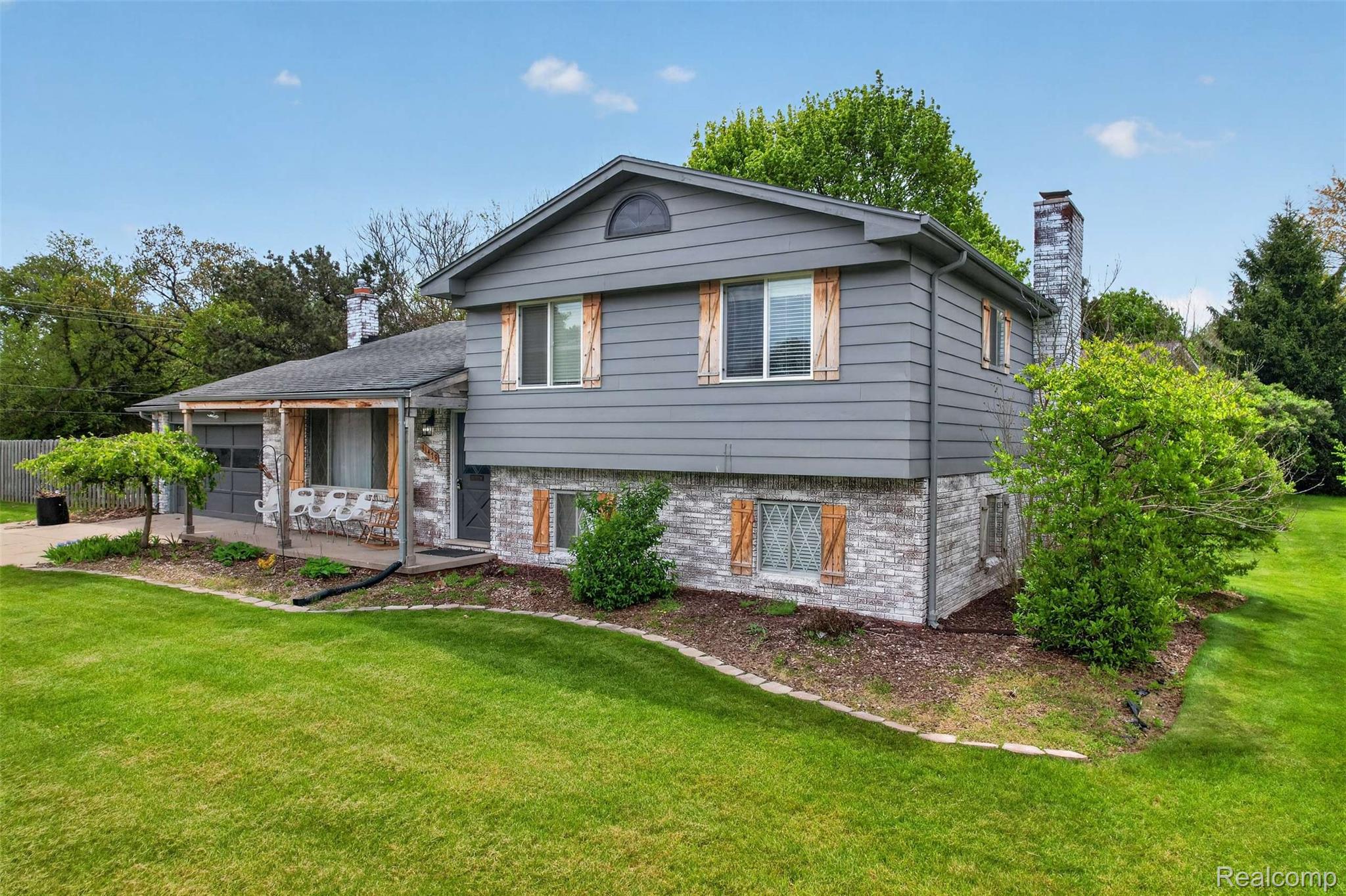11479 Farmhill Drive