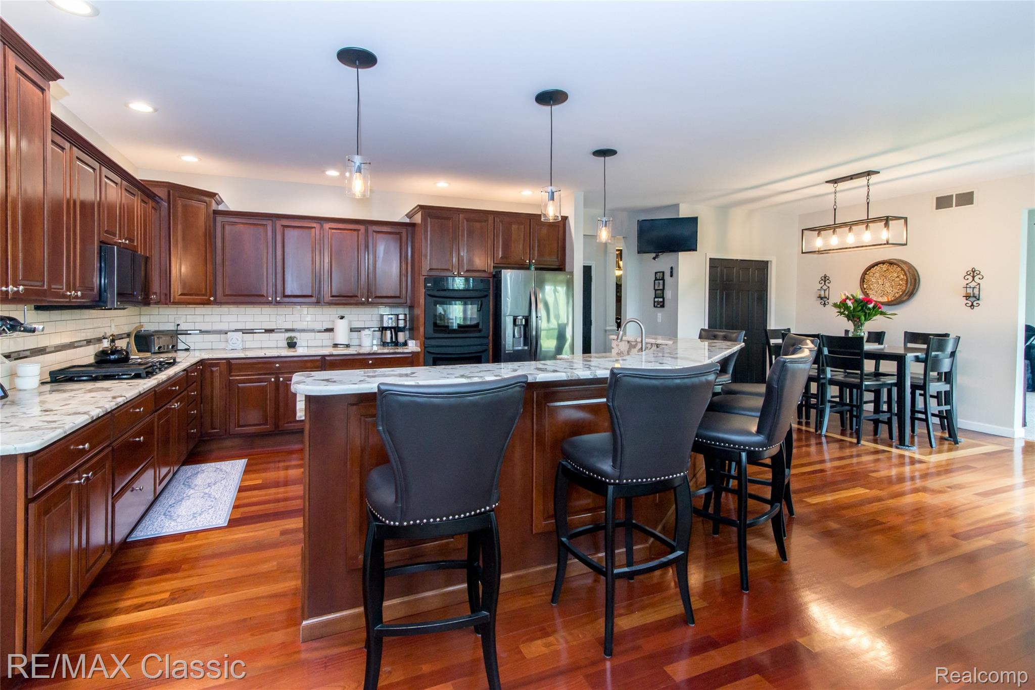 4144 Meadow Hills Drive