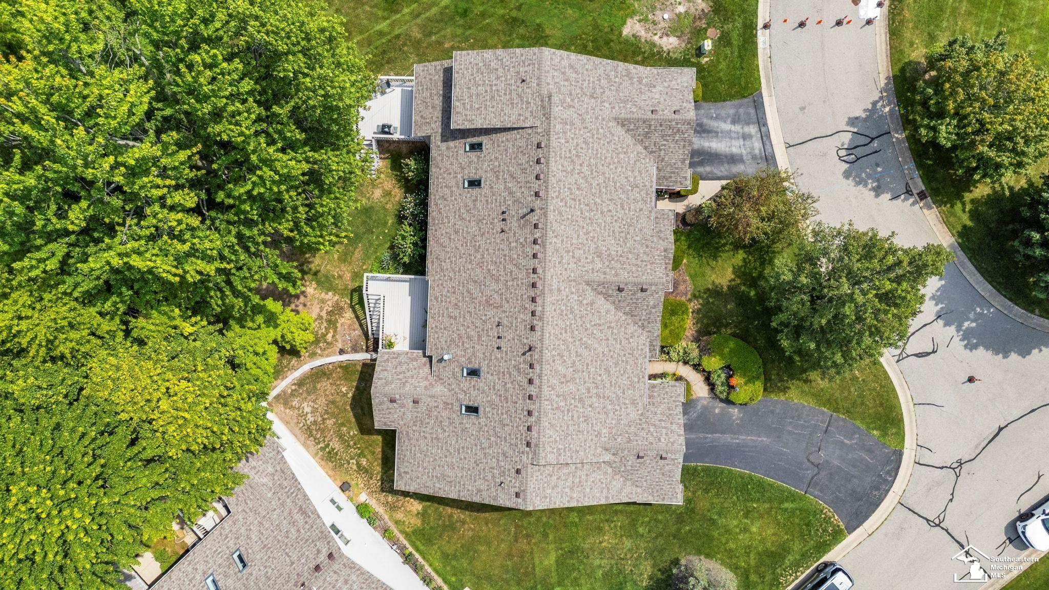 6643 Gleneagles Circle