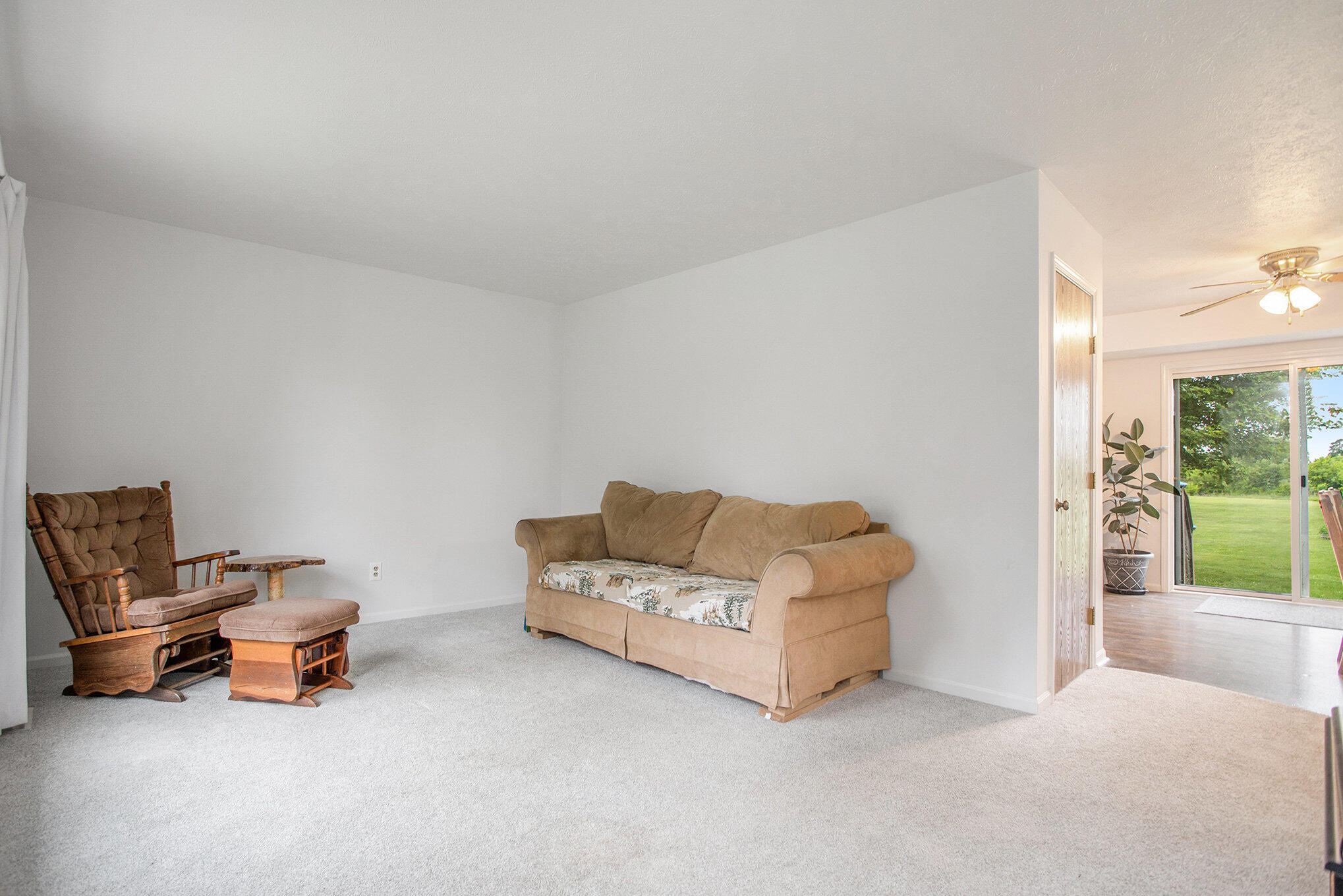 Carmel Township, Michigan 48813, United States, 3 Bedrooms Bedrooms, ,1 BathroomBathrooms,Residential,Pending,166505