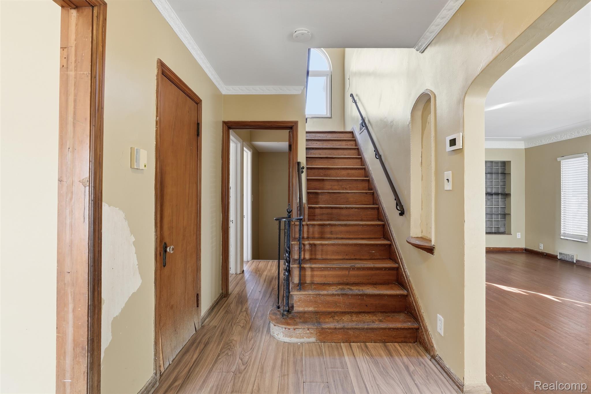 1821 Oakman Boulevard