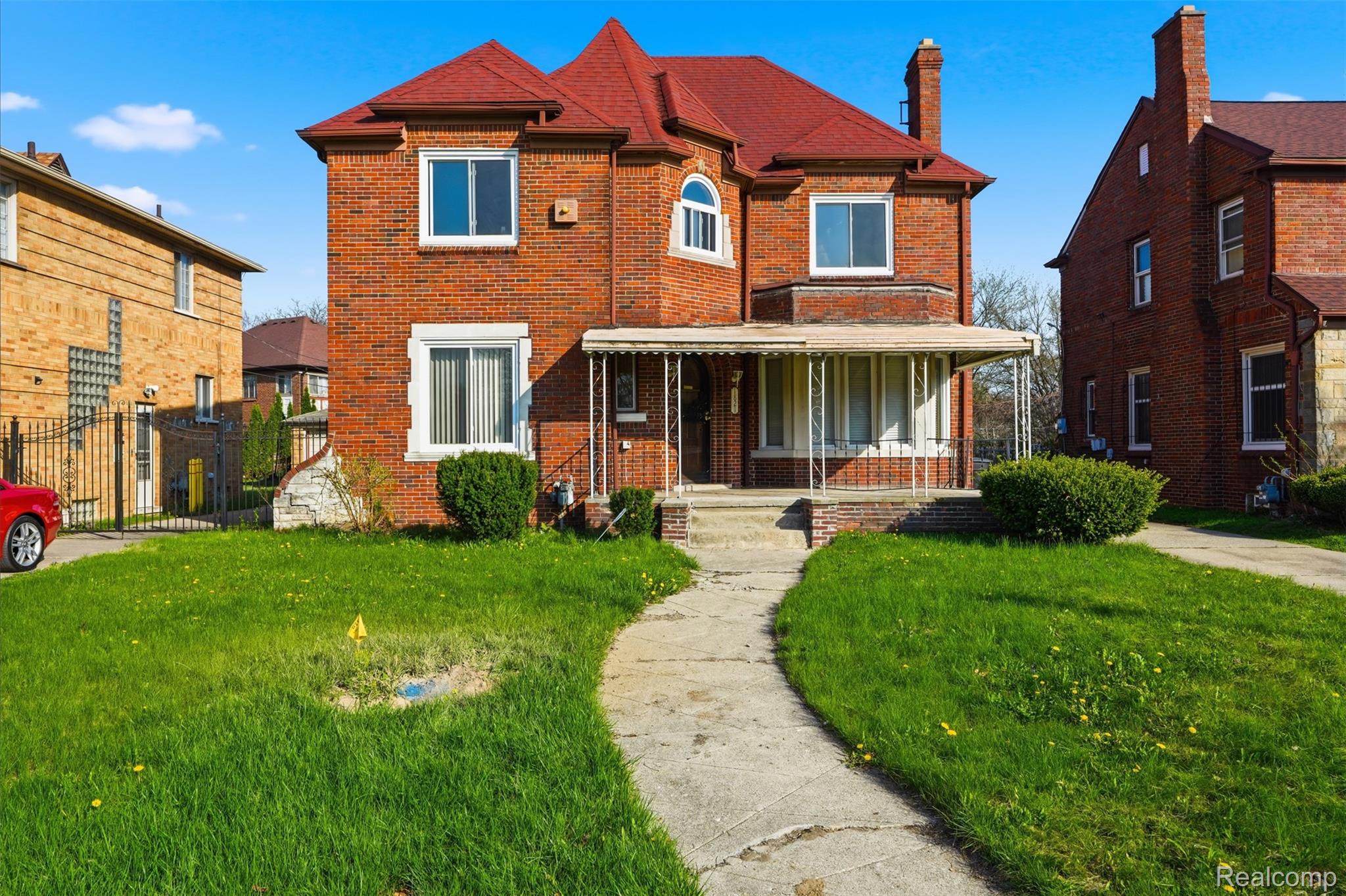 1821 Oakman Boulevard