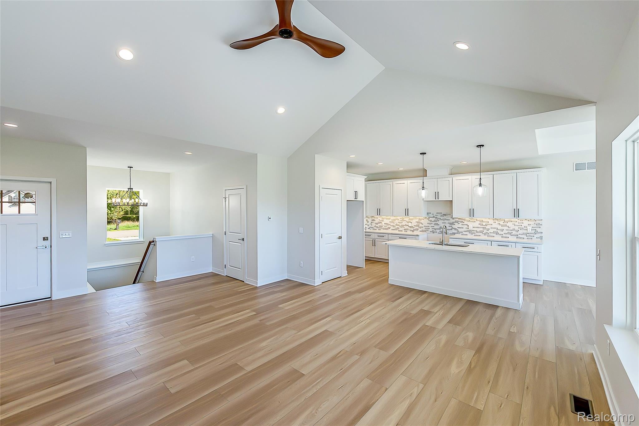 2878 Clivedon Road