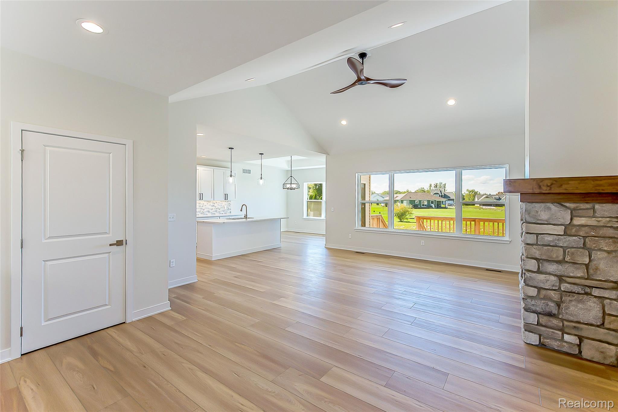 2878 Clivedon Road
