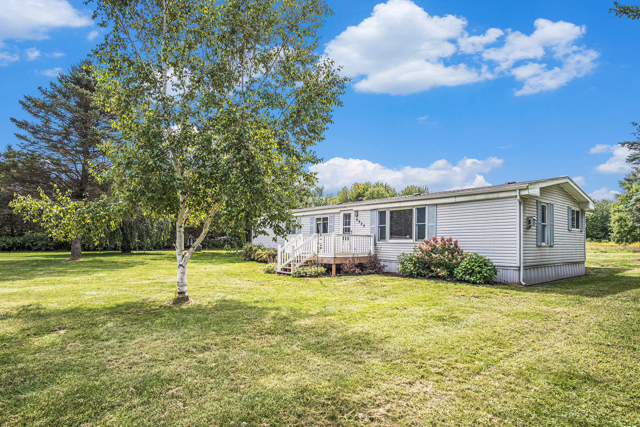 6939 Alden Nash Avenue SE