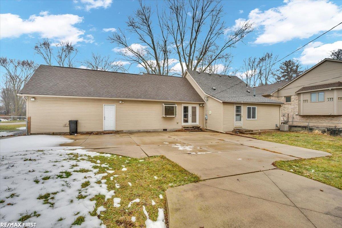 38750 Pineridge Street