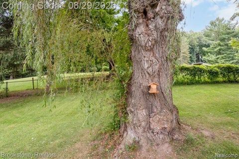 Tiny photo for 6995 Oak Hill Road, Independence Charter Township, MI 48348 (MLS # 20261068321)