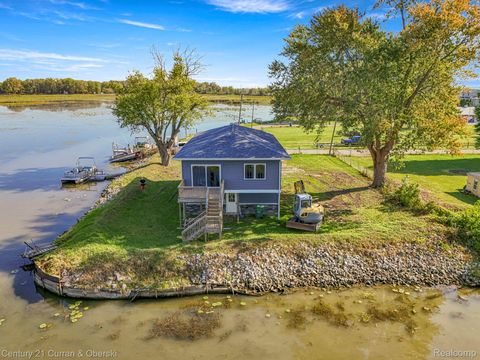 6809 Lakeshore Drive Estral Beach Village MI 48166