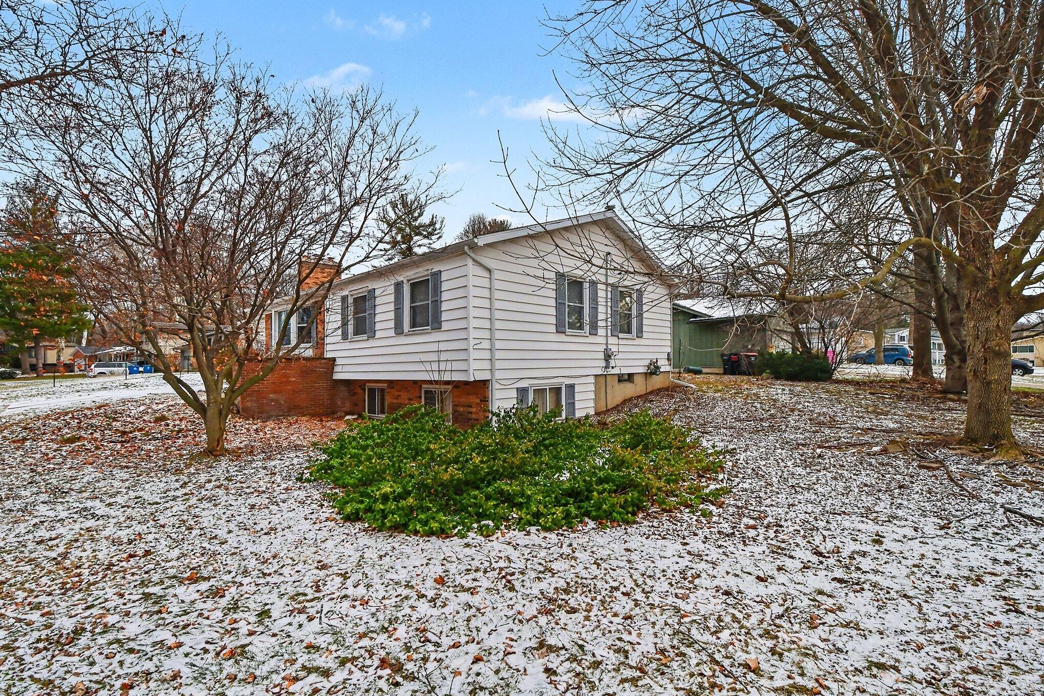 5560 Greenboro Drive SE