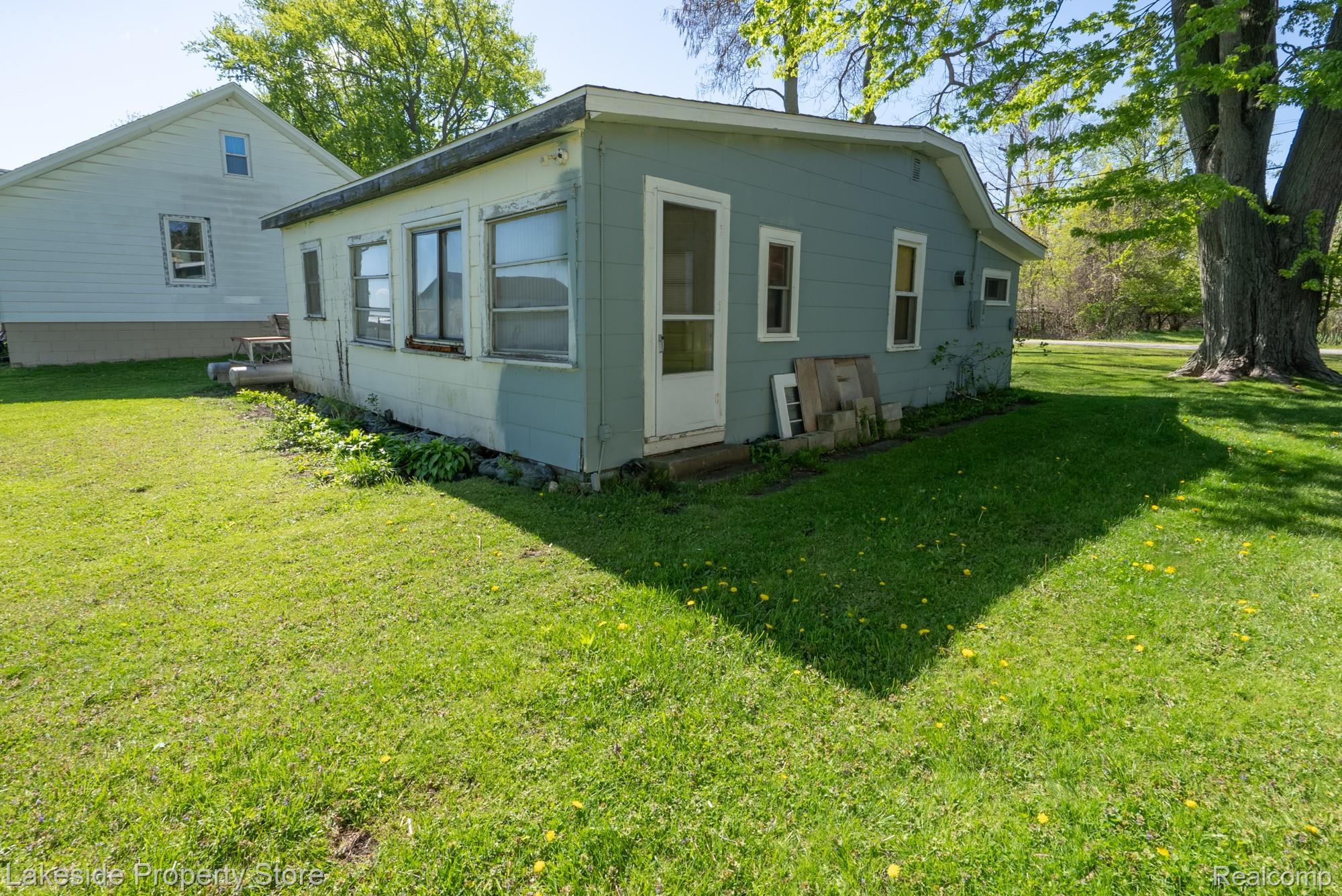 2662 Cottage Lane