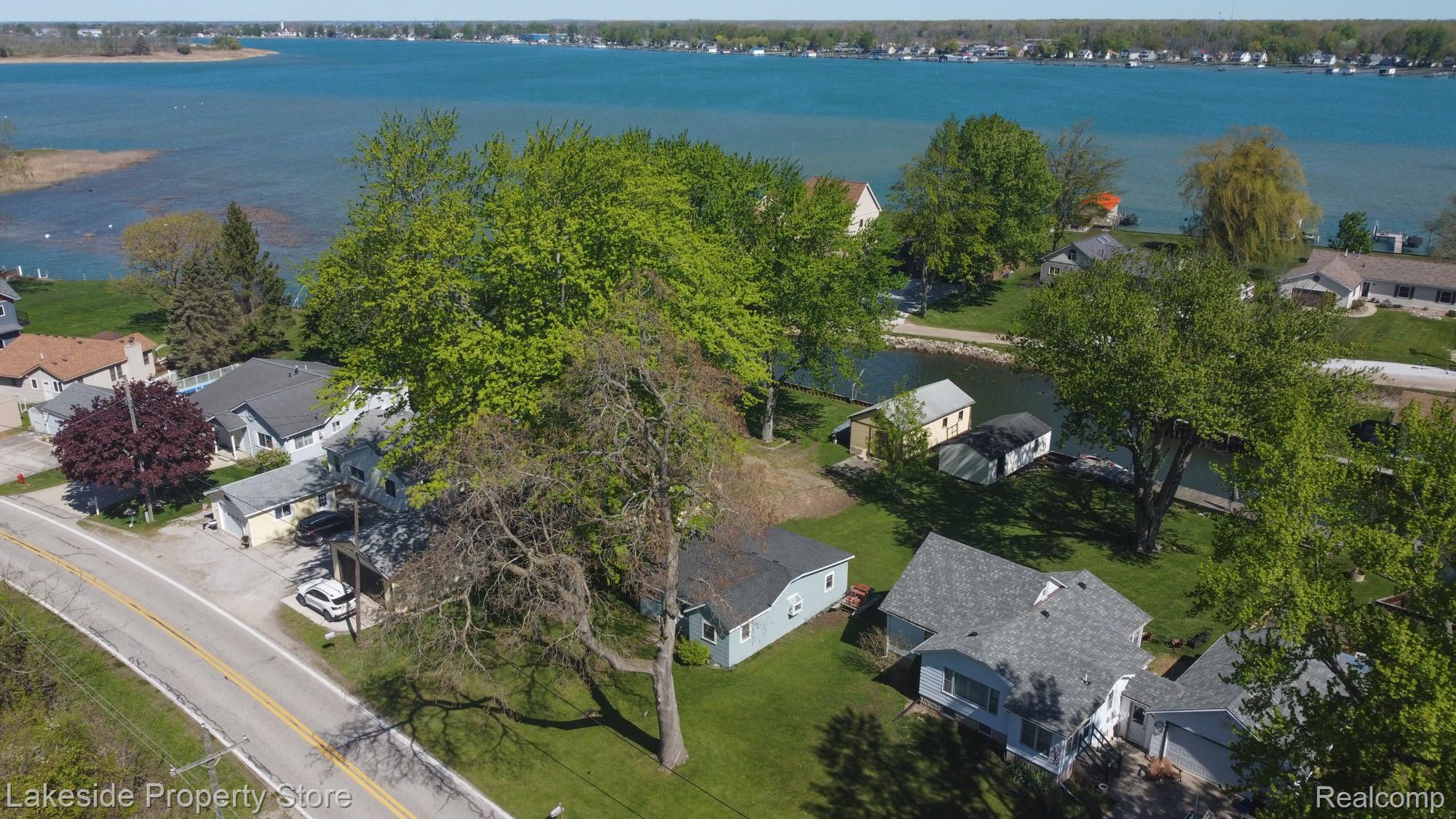 2662 Cottage Lane
